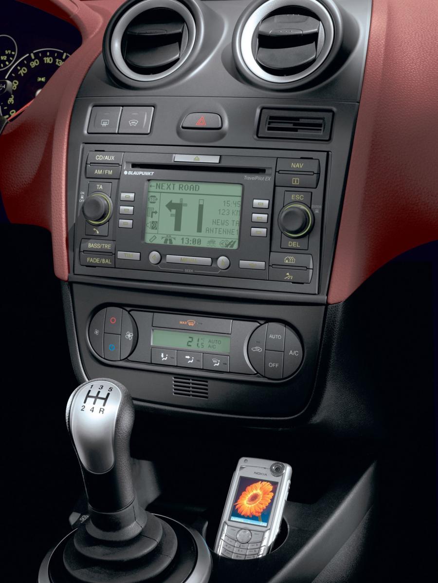  Ford Fiesta 2006 года  (фото 28 из 42)